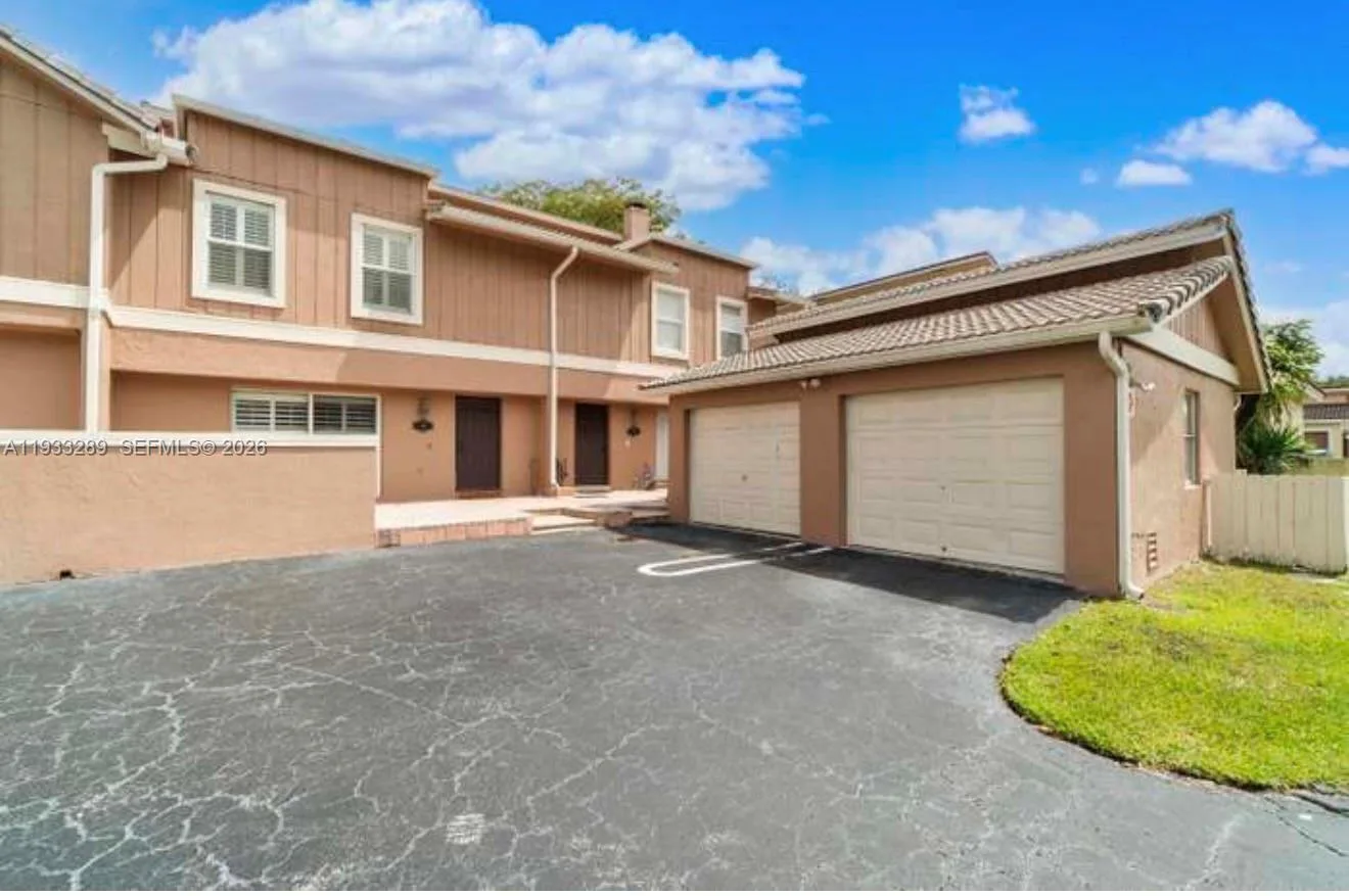 4341 Coral Springs Dr # 1G, Coral Springs, FL 33065