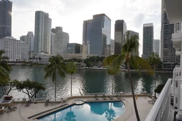 701 Brickell Key Blvd # 412, Miami, FL 33131