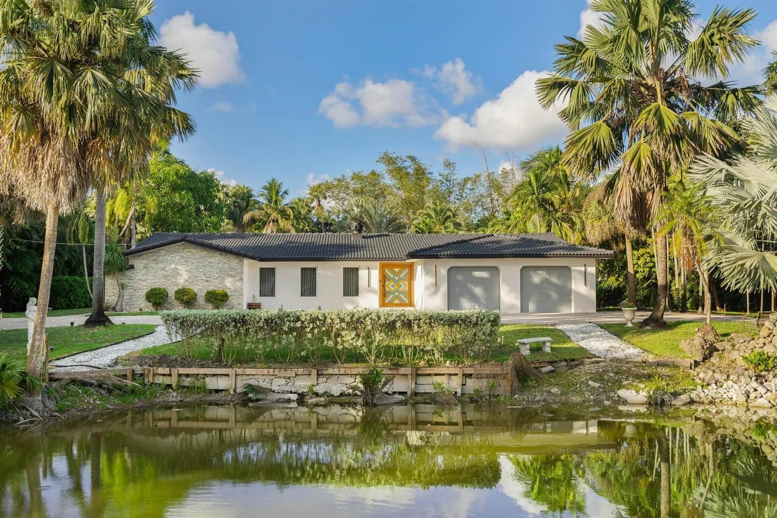 11621 NW 21st Court, Plantation, FL 33323
