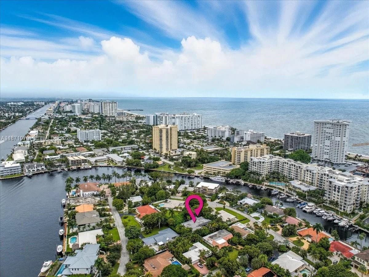 3260 Lakeview Dr, Pompano Beach, FL 33062