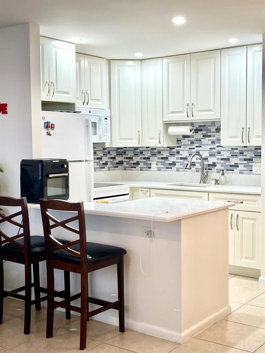 111 Kent G Street # 111, West Palm Beach, FL 33417