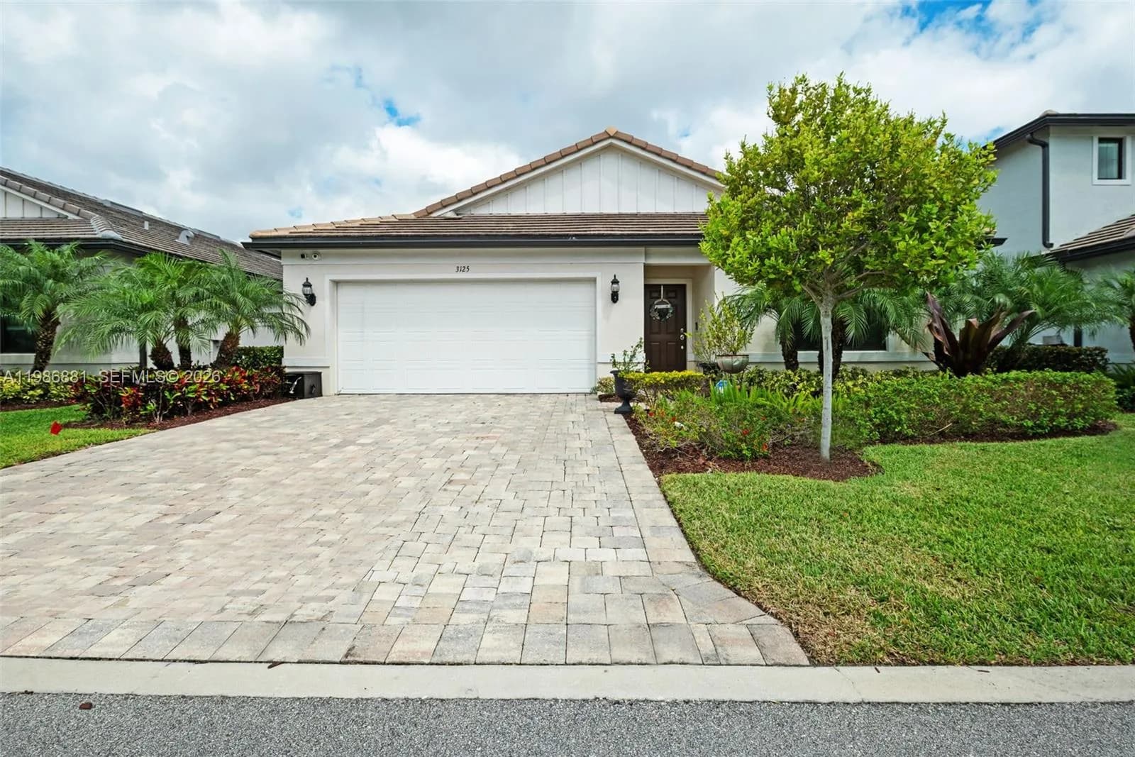 3125 Buttonwood Ct, Lauderdale Lakes, FL 33311