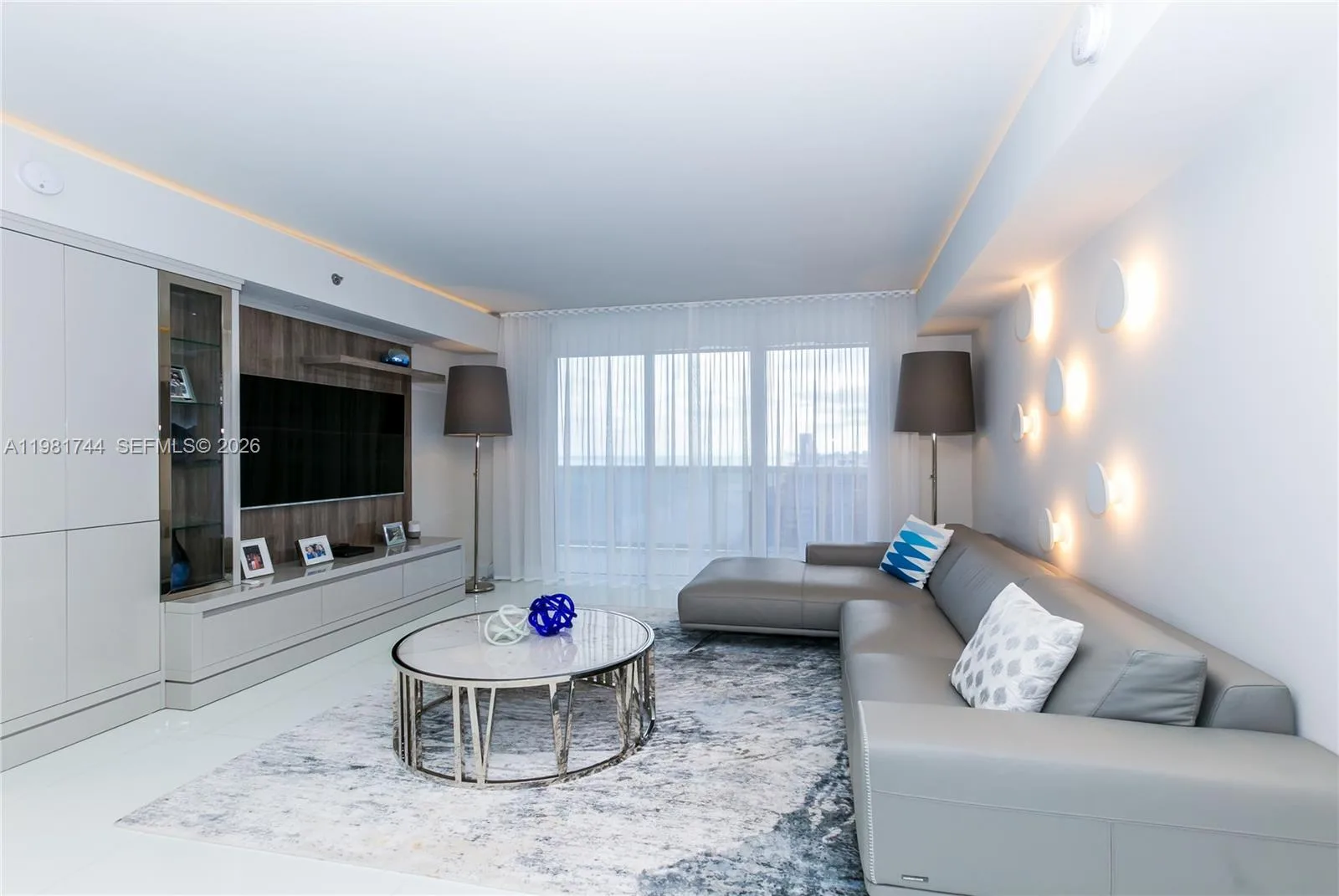 1830 S Ocean Dr # 2903, Hallandale Beach, FL 33009