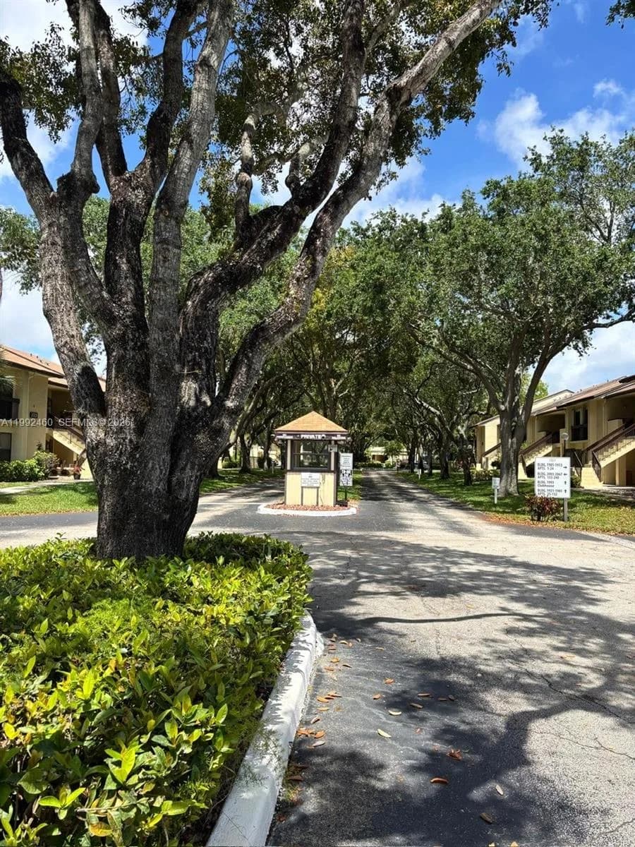 1969 SW 15th St # 93, Deerfield Beach, FL 33442