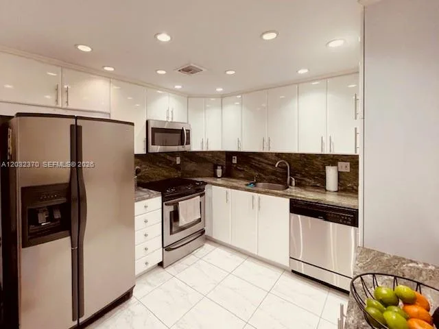 500 Bayview Dr # 1923, Sunny Isles Beach, FL 33160
