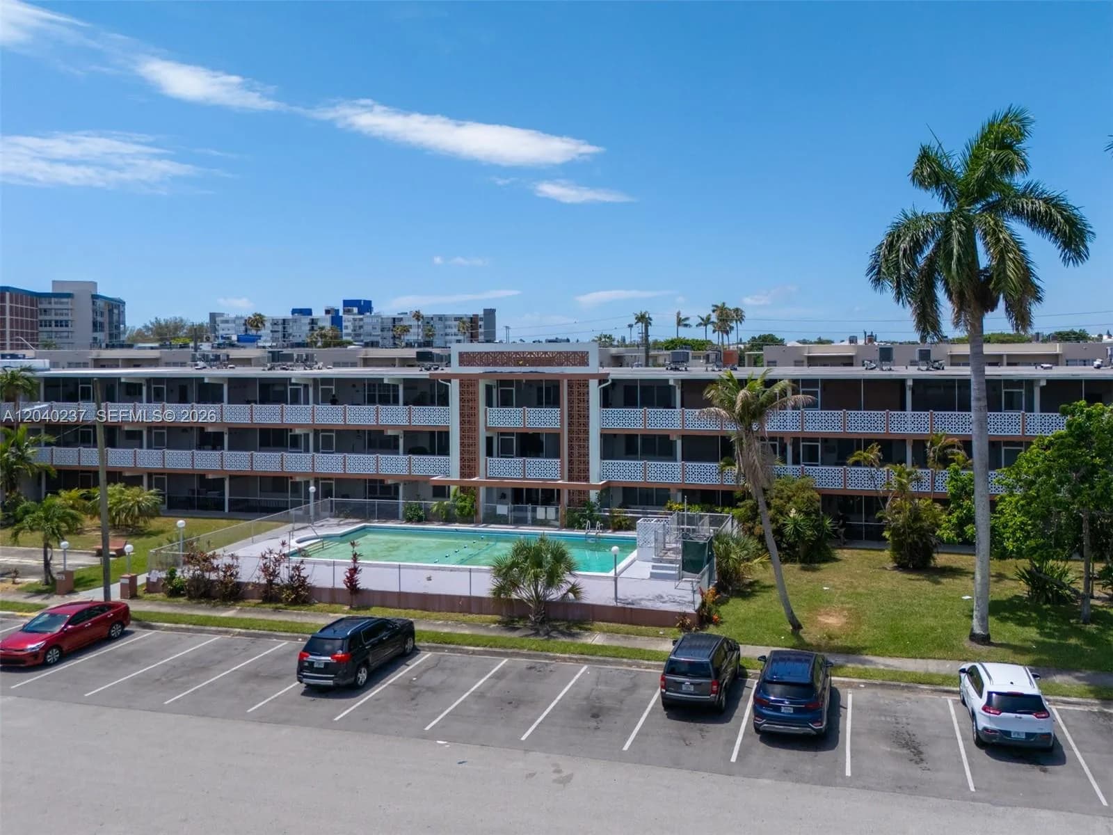 1450 NE 170th St # 115, North Miami Beach, FL 33162