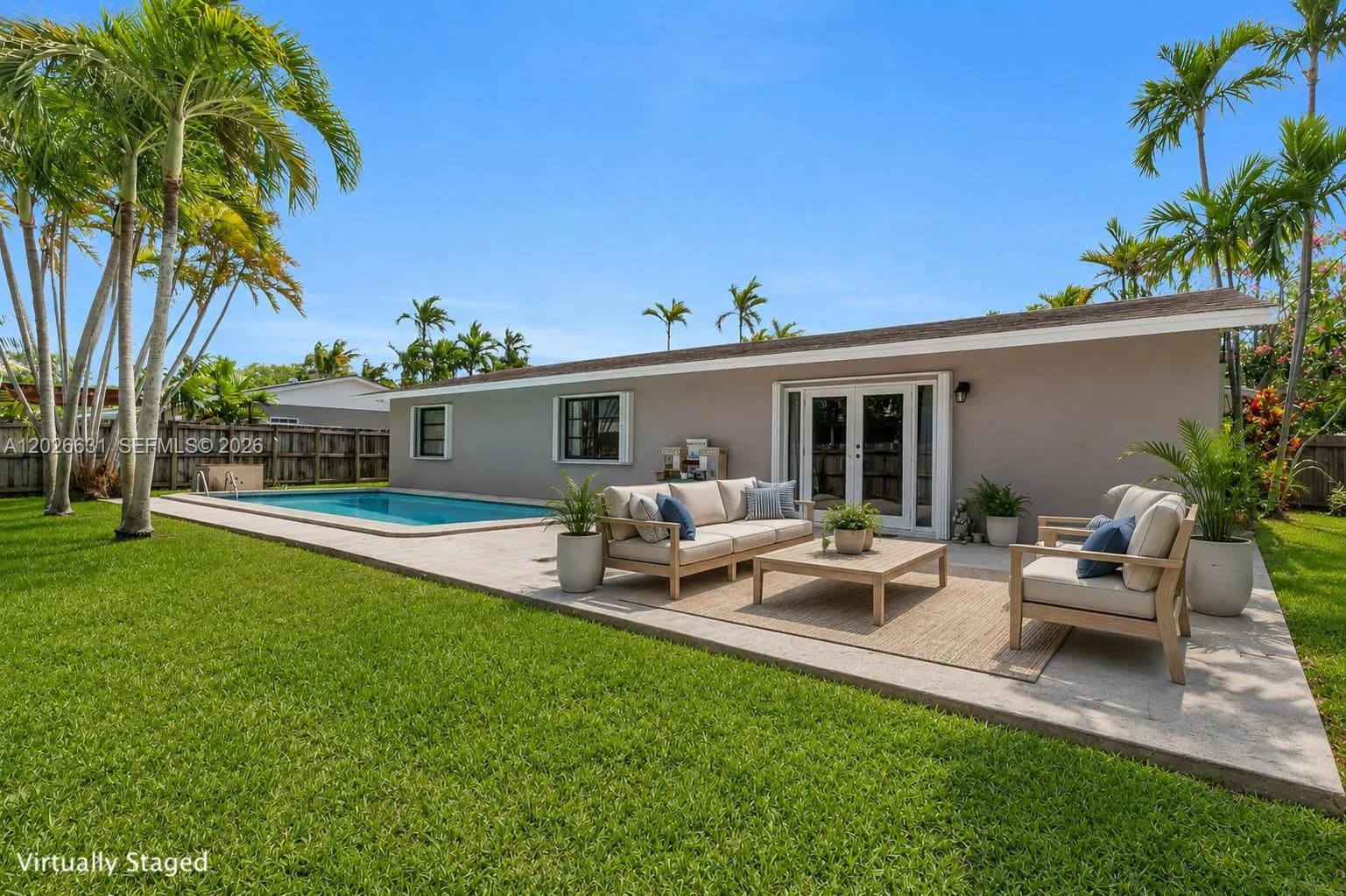 18645 SW 90th Ave, Cutler Bay, FL 33157