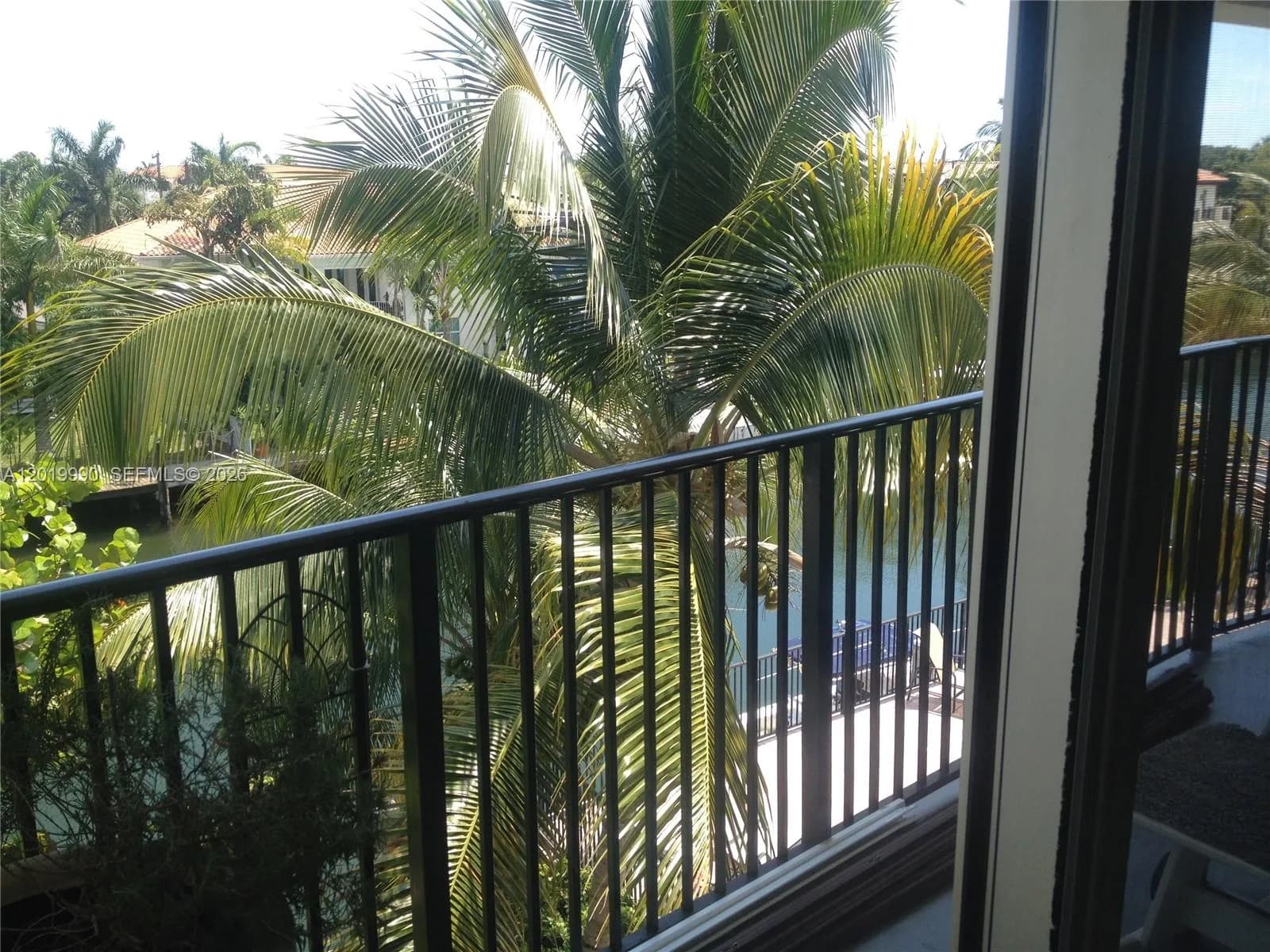 6855 Edgewater Dr # 3DN, Coral Gables, FL 33133