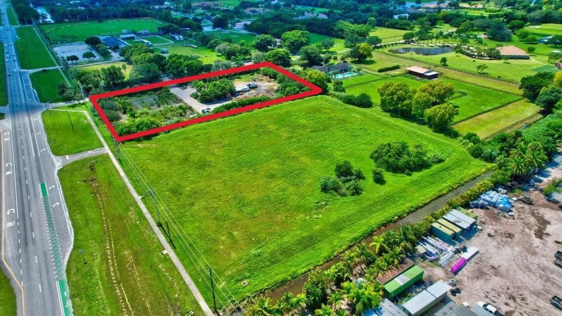 10069 La Reina Road, Delray Beach, FL 33446