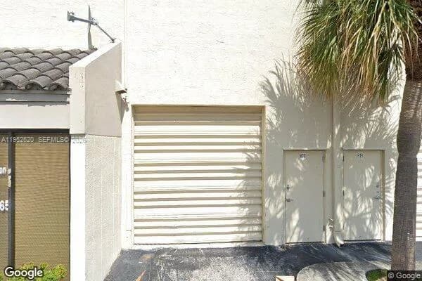 6175 NW 167th St # G18, Hialeah, FL 33015