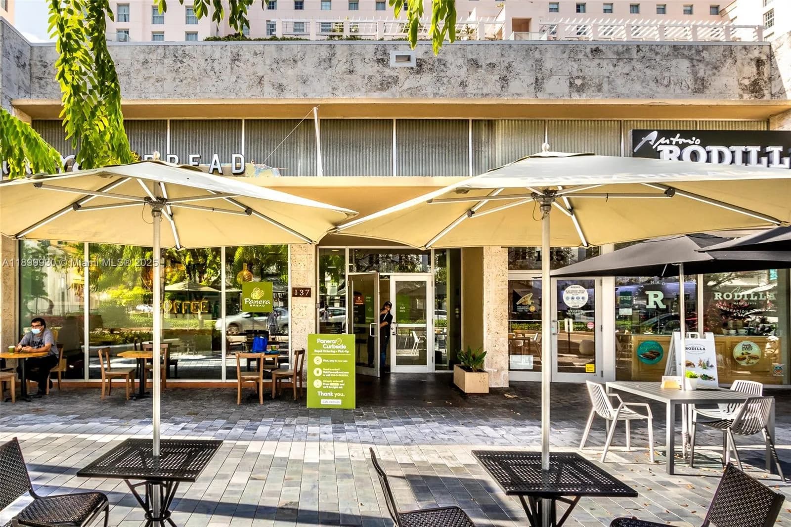 137 Miracle Mile, Coral Gables, FL 33134