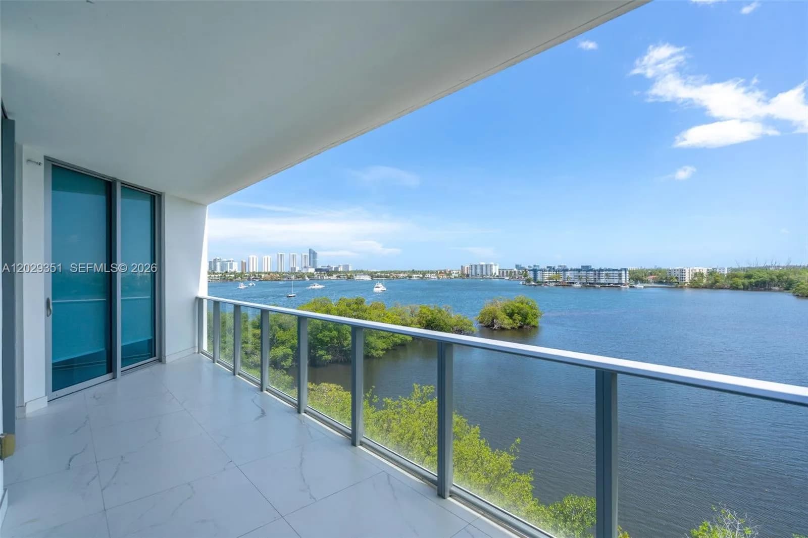 17111 BISCAYNE BL # 506, North Miami Beach, FL 33160