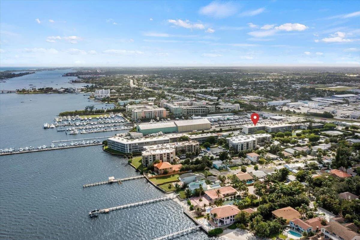 300 Waterway Drive S # 308, Lantana, FL 33462