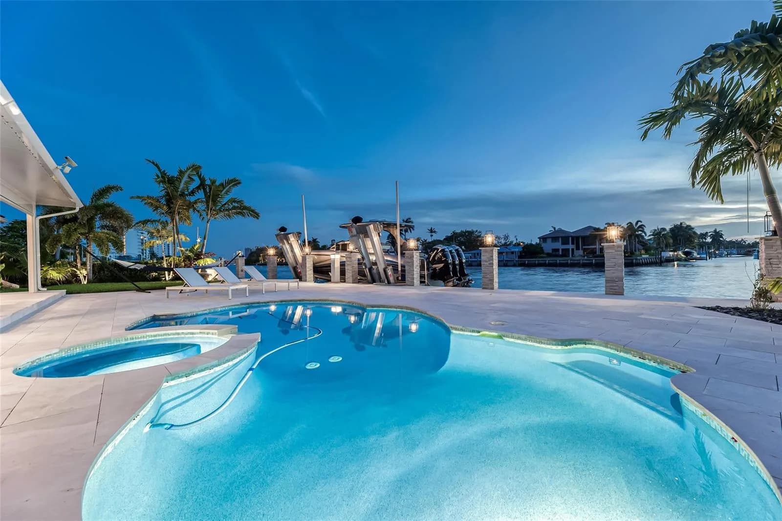 2005 N Riverside Drive, Pompano Beach, FL 33062