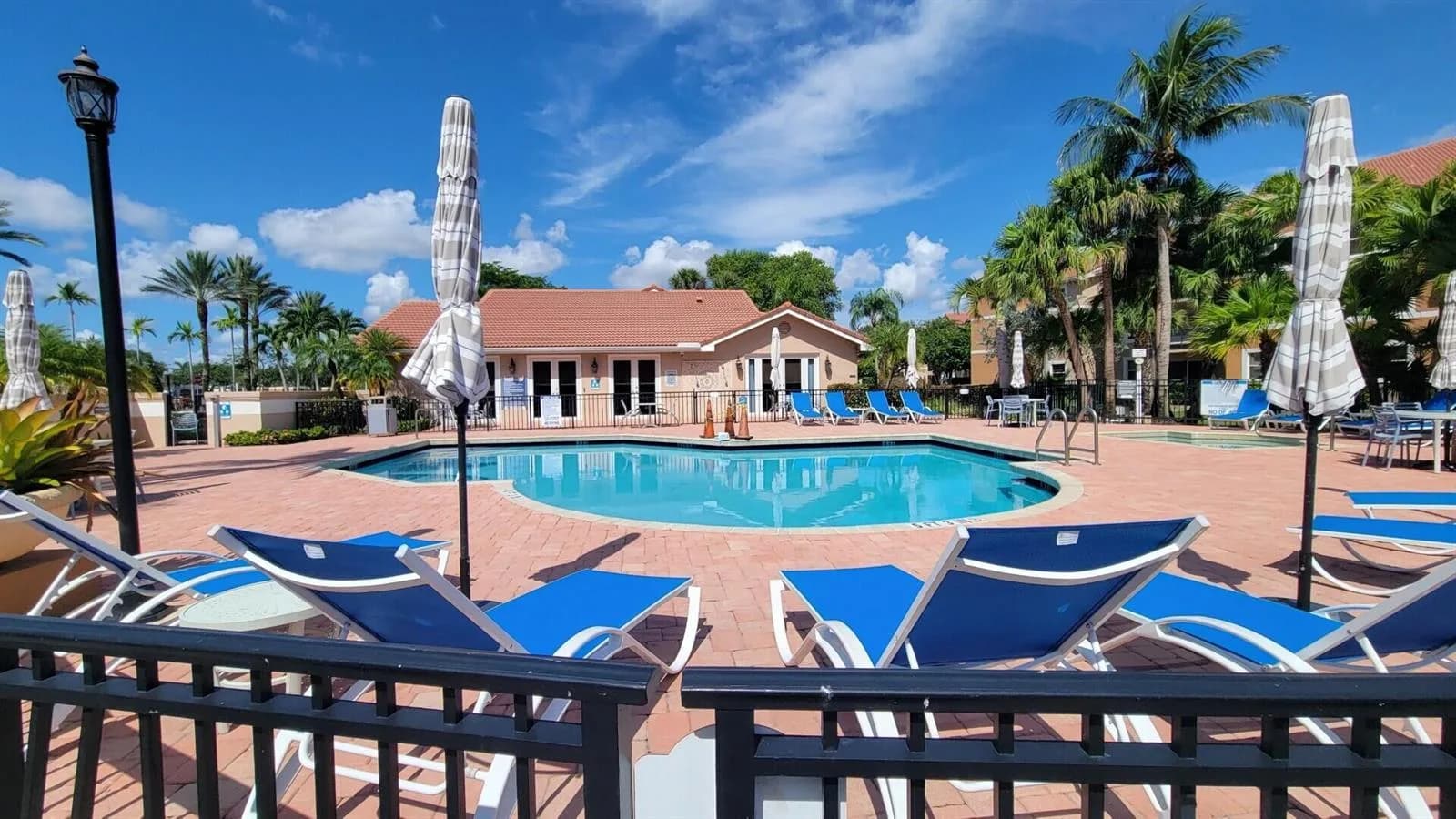 8851 WILES Road # 307, Coral Springs, FL 33067