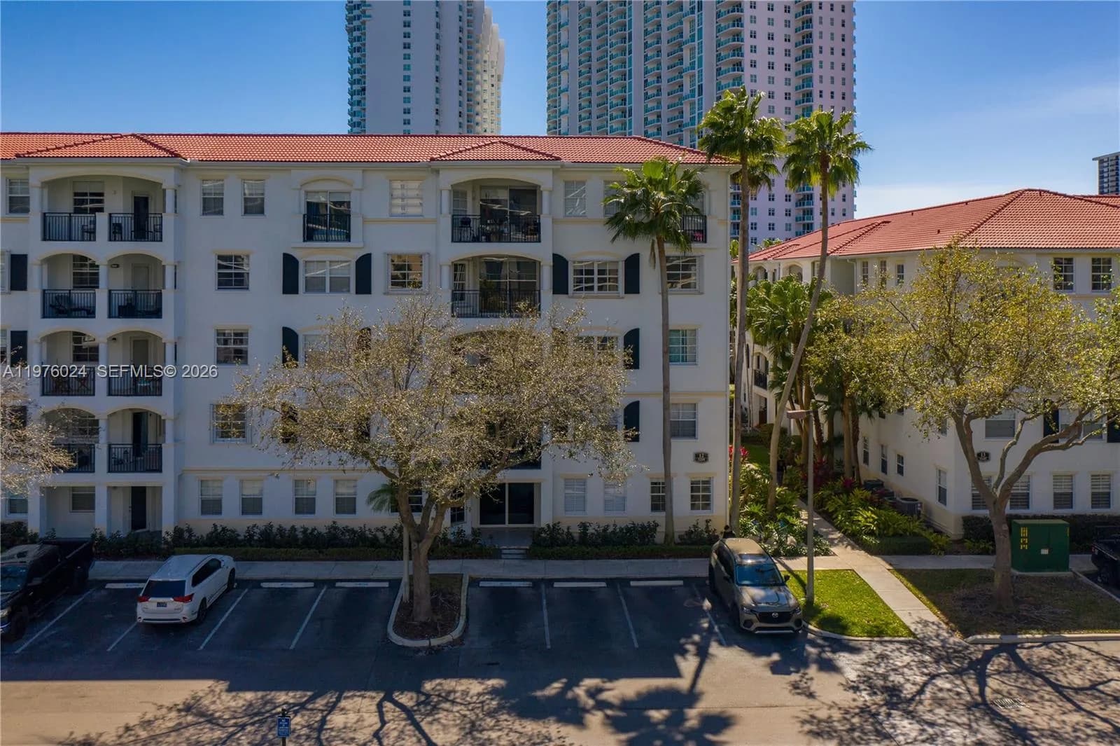 3255 NE 184th St # 12101, Aventura, FL 33160