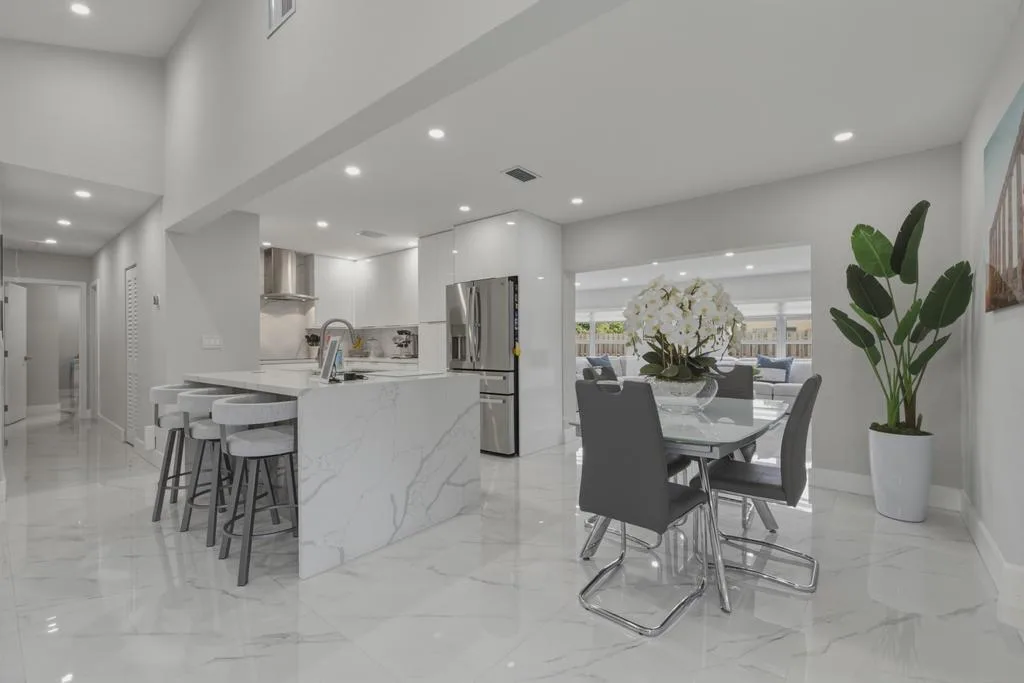 11120 NW 27TH Place, Sunrise, FL 33322
