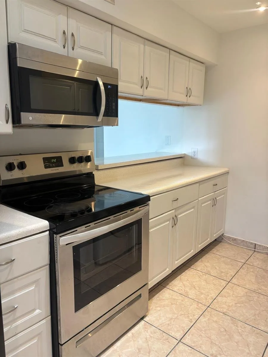 2075 NW 46th Avenue # I102, Lauderhill, FL 33313