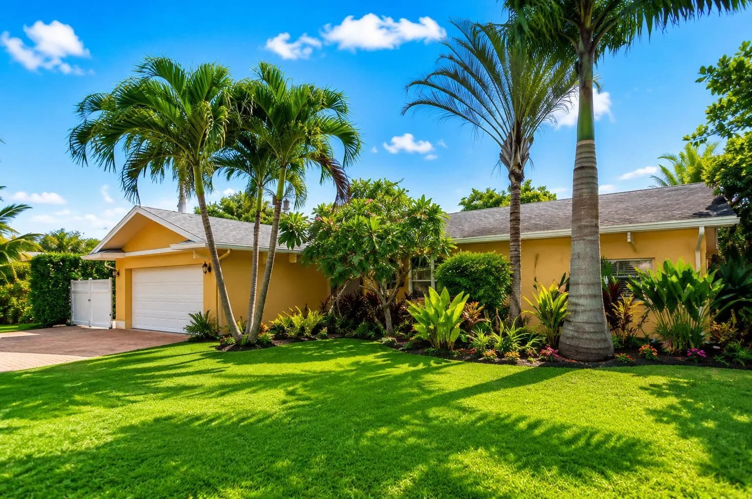 842 Fathom Road W, North Palm Beach, FL 33408