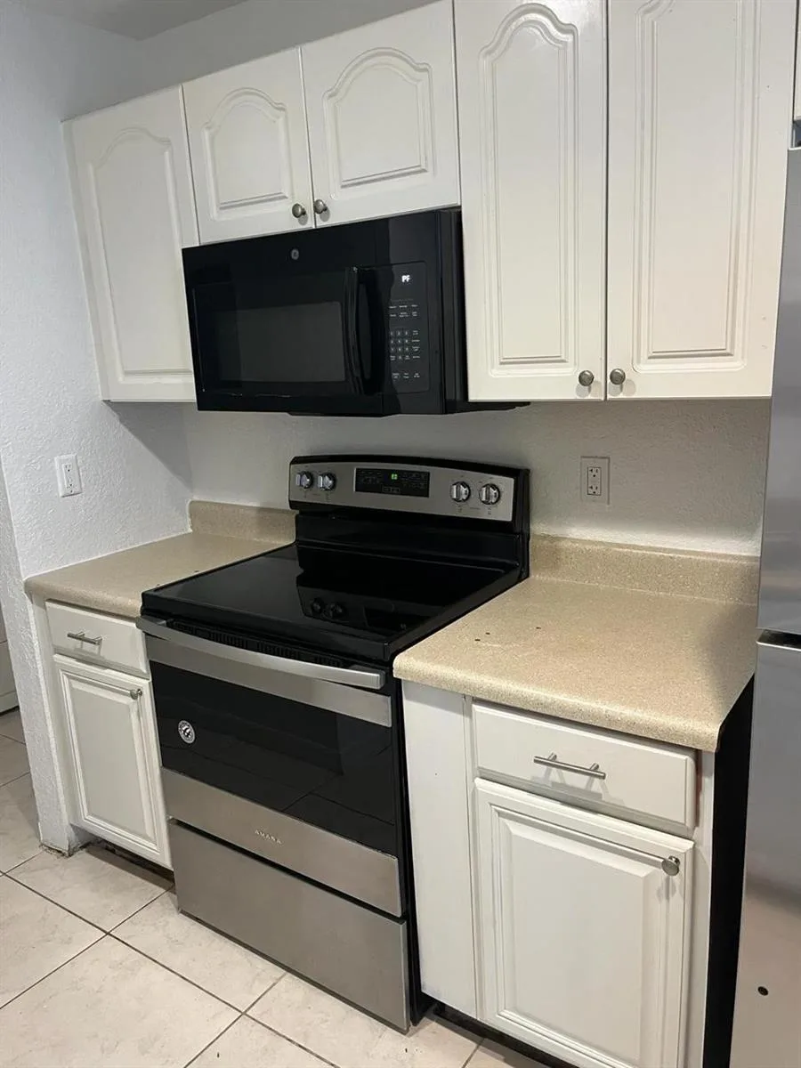 2952 NW 55th Avenue # 2A, Lauderhill, FL 33313