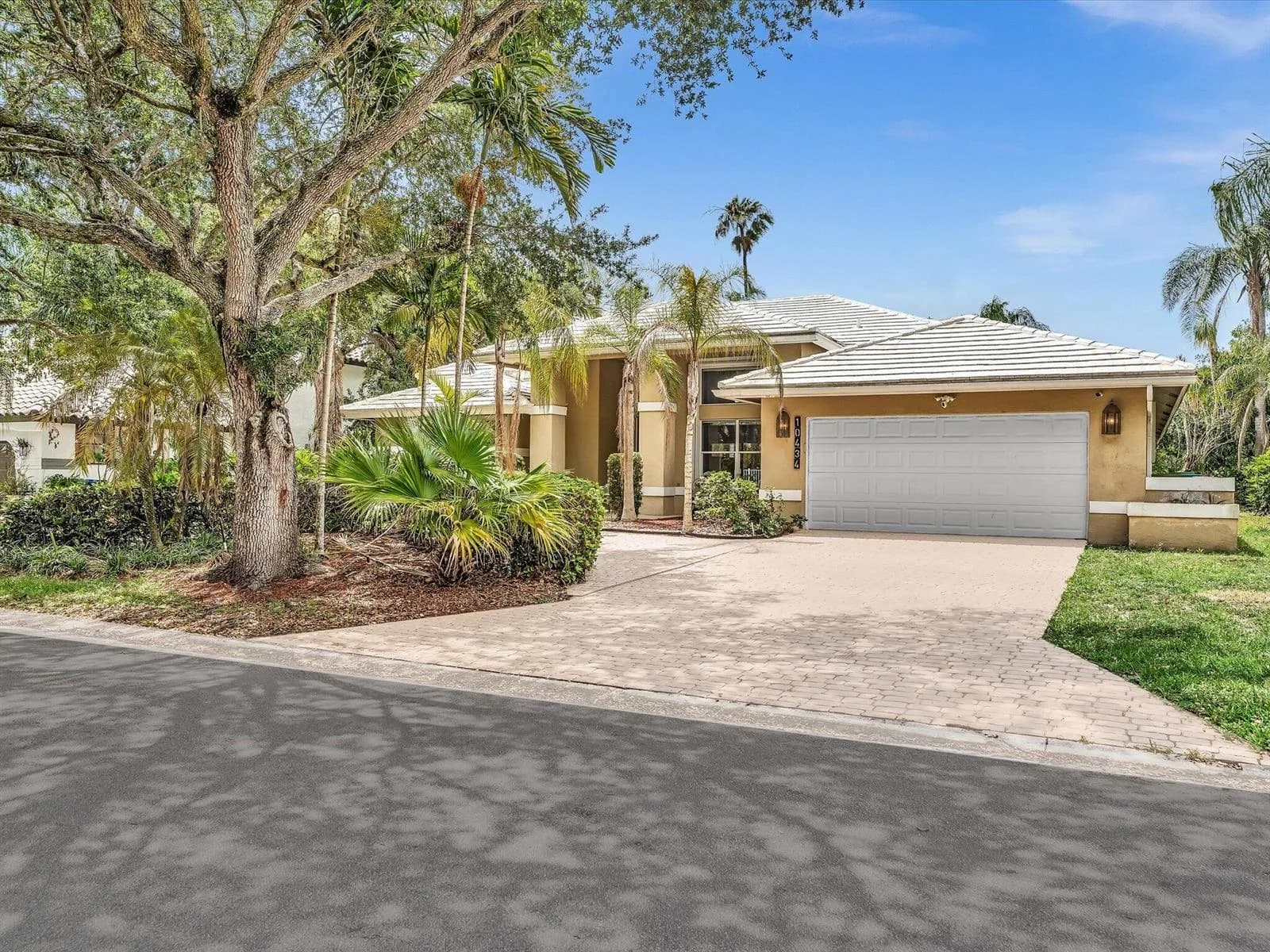 10434 NW 6th Court, Coral Springs, FL 33071