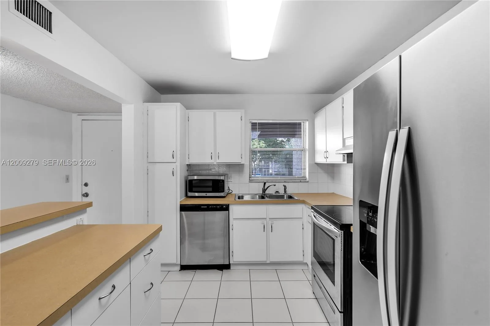 8513 Old Country Mnr # 415, Davie, FL 33328