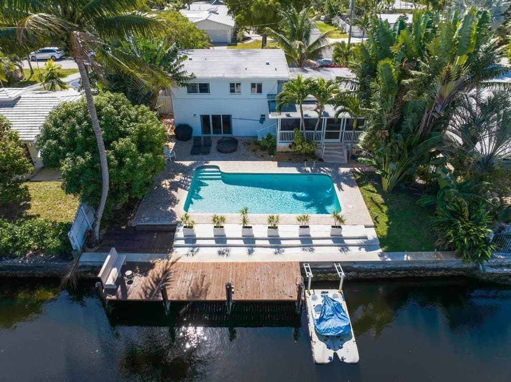 1771 NE 35th Street, Oakland Park, FL 33334